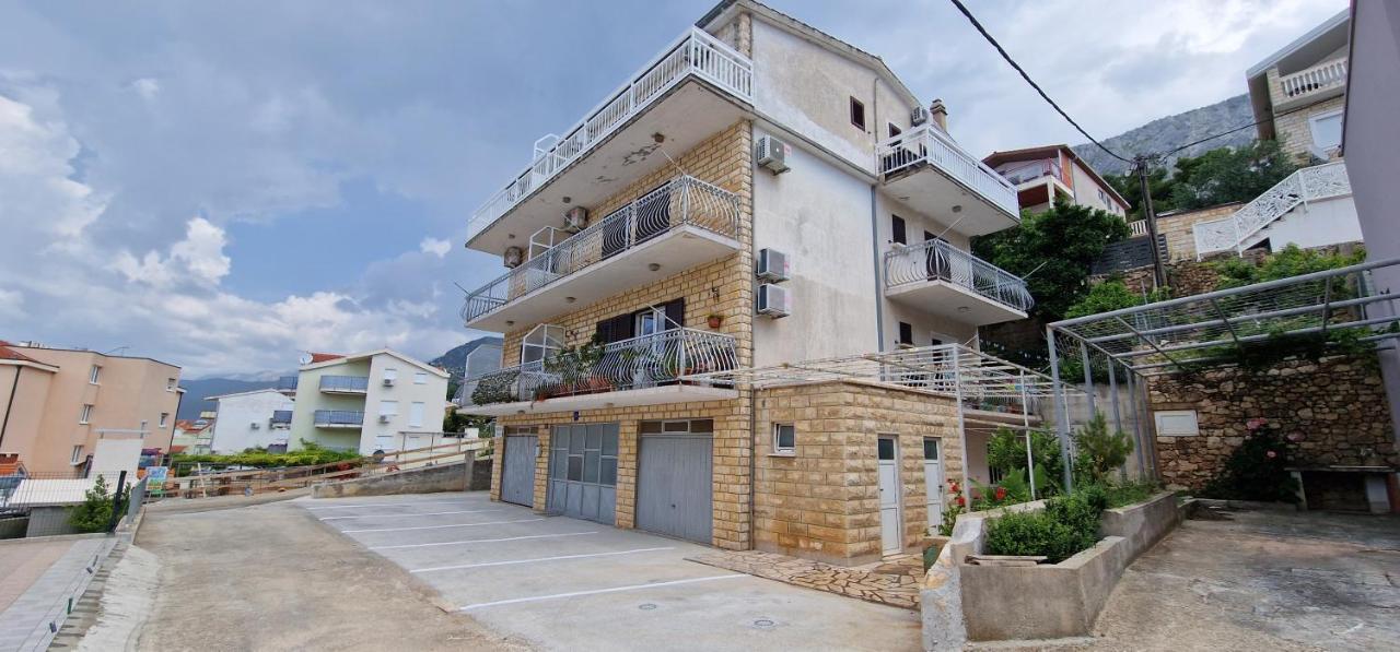 Apartments Duvnjak 오미스 외부 사진